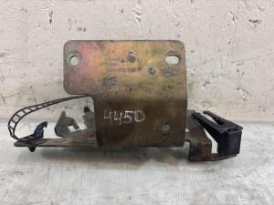 Кронштейн 8G0971845B Audi 80 B4 Cabriolet