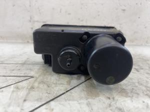 Компрессор центрального замка 443862257B Audi 80 B3