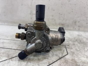 Топливный насос высокого давления 06F127025F 