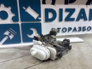 Замок двери передней правой 4A1837016D Audi A6 C4