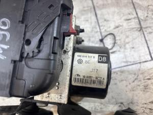 Блок управления ABS 1K0907379AK Volkswagen Jetta MK5