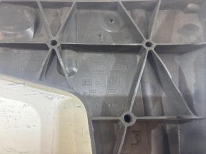 Кронштейн заднего бампера правый 8E5807454A Audi A4 B6 sedan