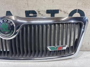 Решётка 1Z0853668 Skoda Octavia 2