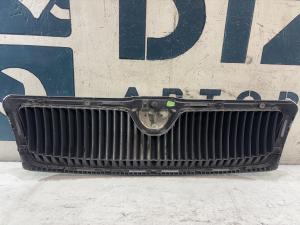 Решётка 1Z0853668 Skoda Octavia 2
