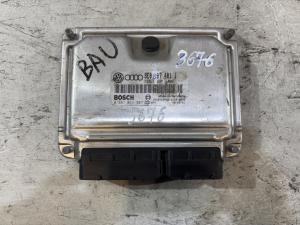 Блок управления дизельного двигателя 8E0907401J Audi A4 B6