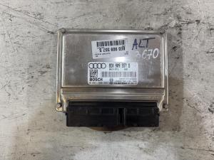 Блок управления двигателем (ДВС) 8E0909557S Audi A4 B6