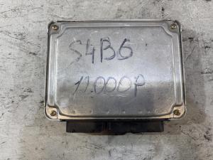 ББлок управления двигателем (ДВС) 8E0910560 Audi A4 B6