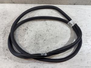 Уплотнитель двери задней правой 4F5833721 